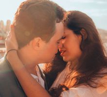 ¿Por qué cerramos los ojos cuando besamos?